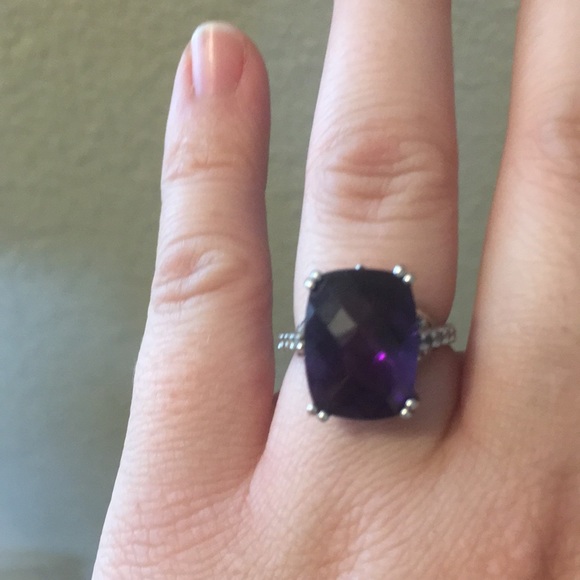 8.5 ctw purple amethyst Rhodium over sterling silver - Picture 6 of 9